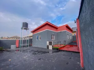 3bdrm Bungalow in Tipper Garage, Akala Express for sale