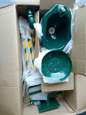 Combined Emergency Shower And Eyewash Station