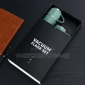 Vacuum Flask With 2 Cups