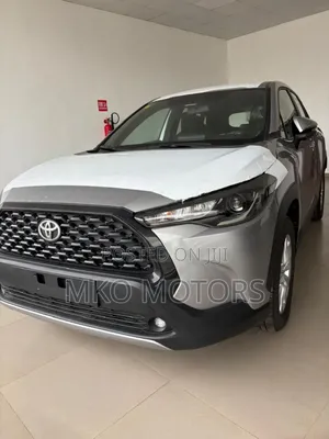 New Toyota Corolla LE CVT 2024 Silver