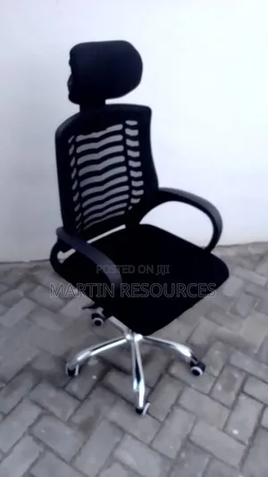 High End Swivel Office Chair