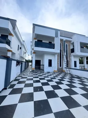 4bdrm Duplex in Shell Estate Off, Port-Harcourt for sale