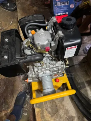 Rugged Diesel Poker Vibrator Machine With Hose