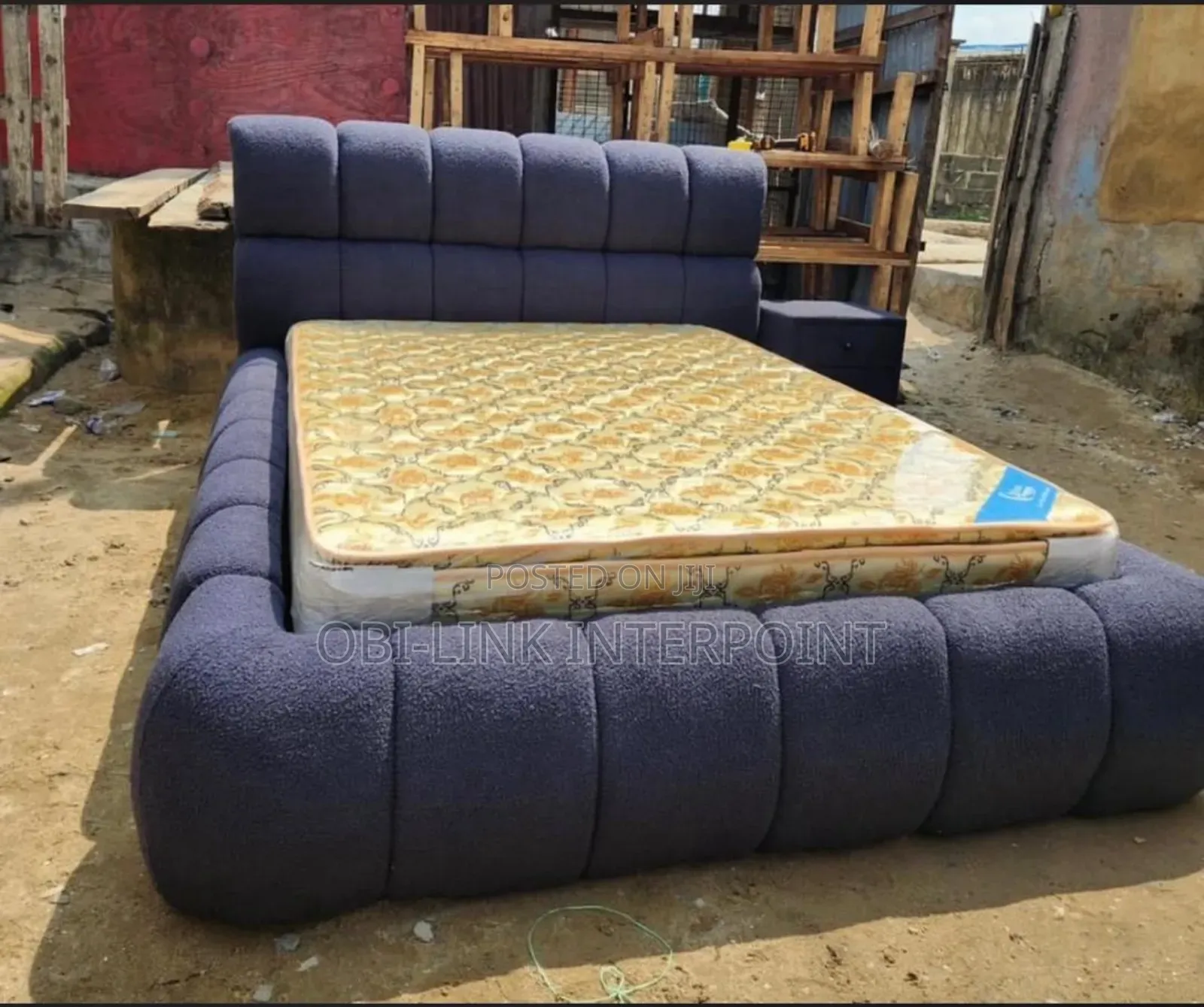 4by6 Durable Bed Frame With 1side Drawer