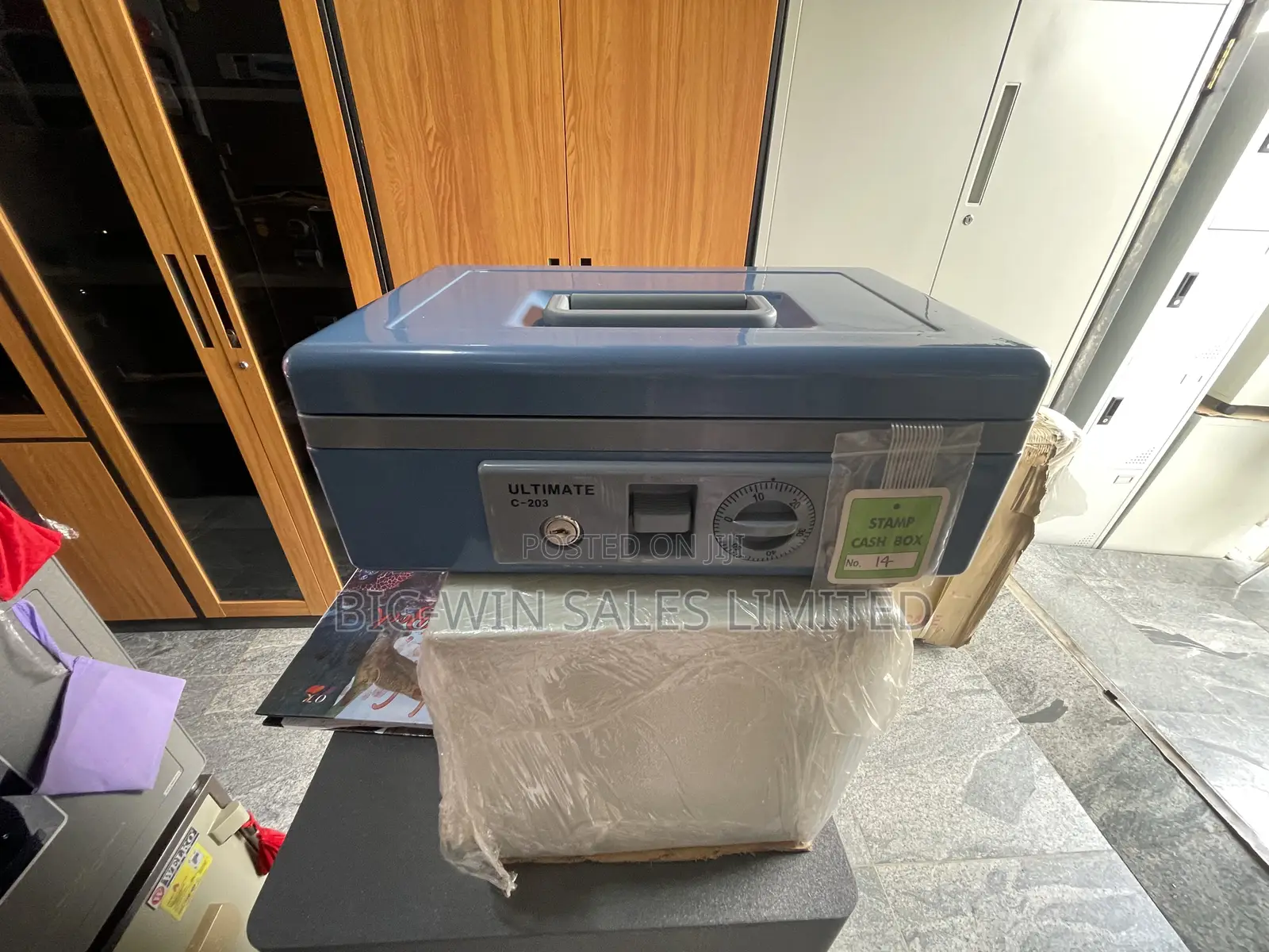 Metal Cash Box