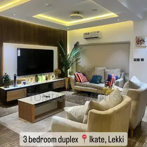 3 Bedroom Duplex Shortlet With Work Space, Pool, Ps5 Beach Access
