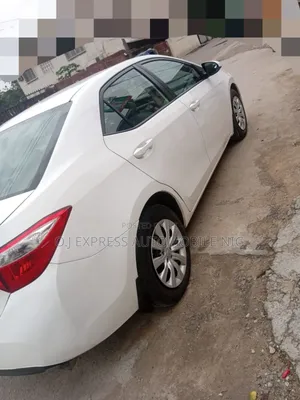 Toyota Corolla L 4dr Sedan (1.8L 4cyl 4A) 2015 White