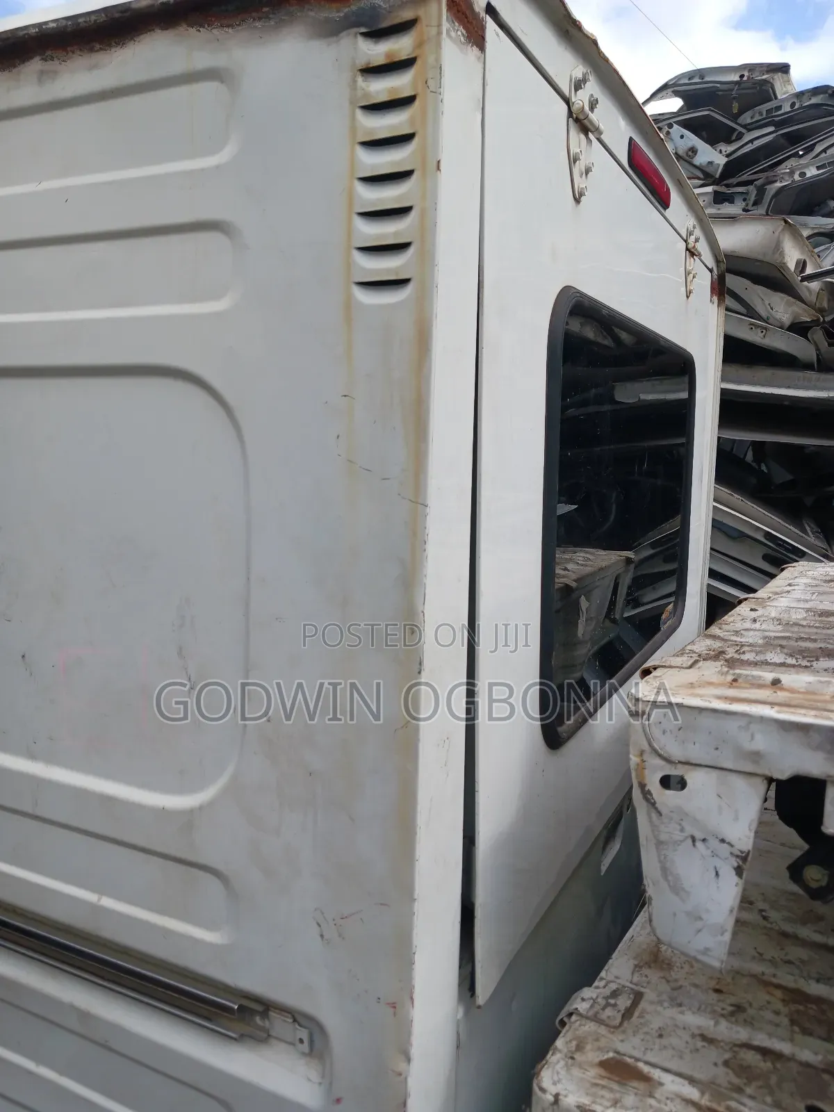 Daihatsu Hijet 2012 White