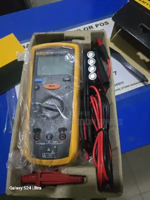 Fluke 1503 Insulation Resistance Meter