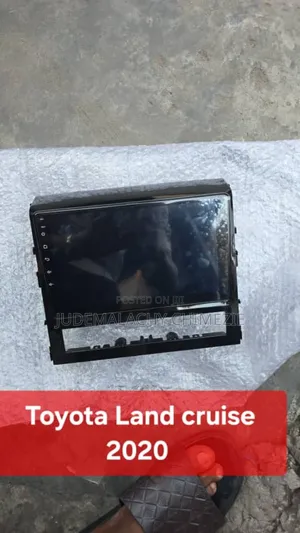Car Android Screen for Toyota Landcruiser 2020 With Reverse Camera