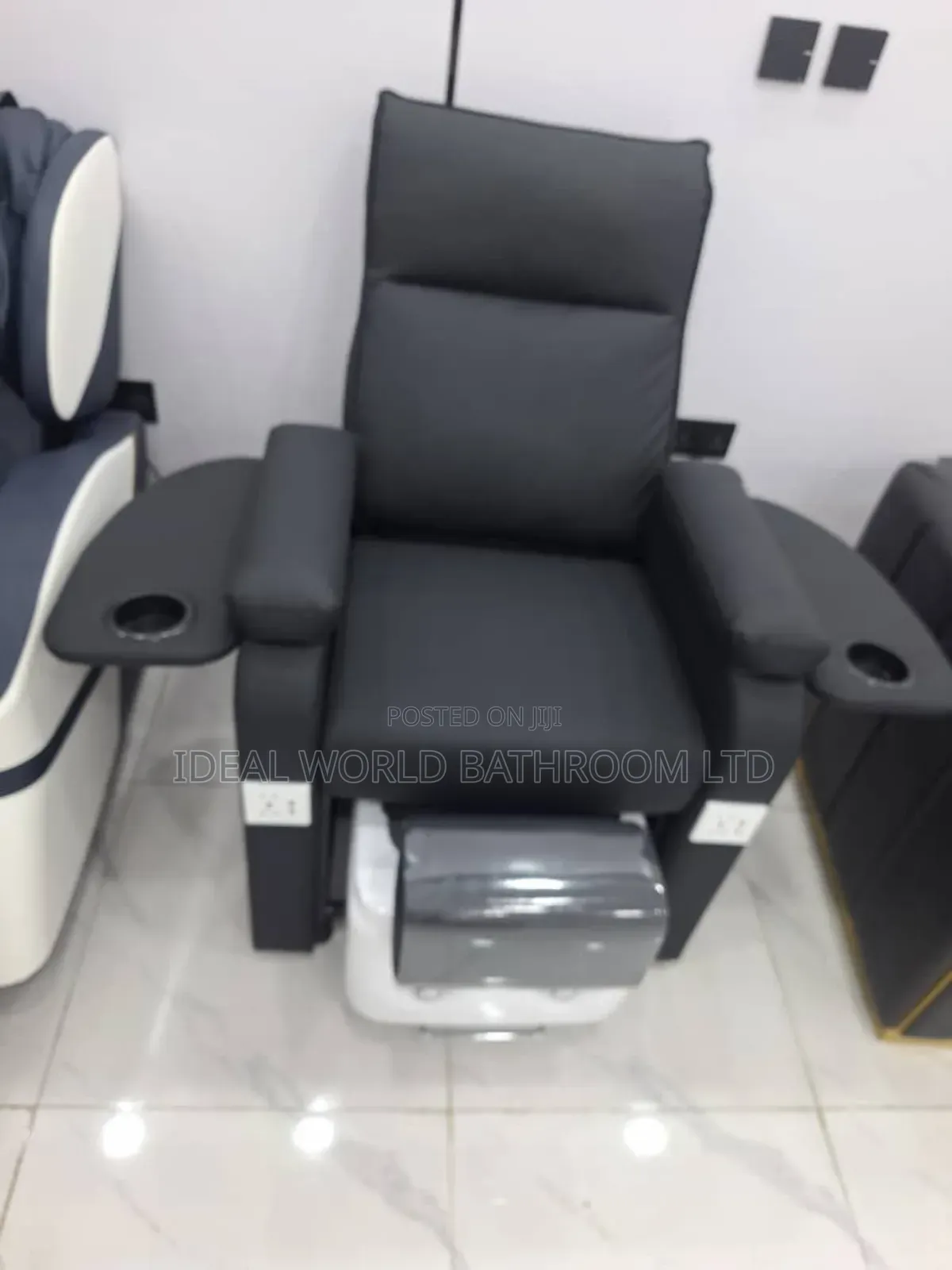 Black Chair 