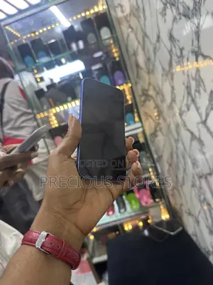 Apple iPhone 16 128 GB Blue