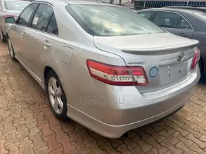 Toyota Camry SE 4dr Sedan (2.5L 4cyl 6A) 2011 Silver