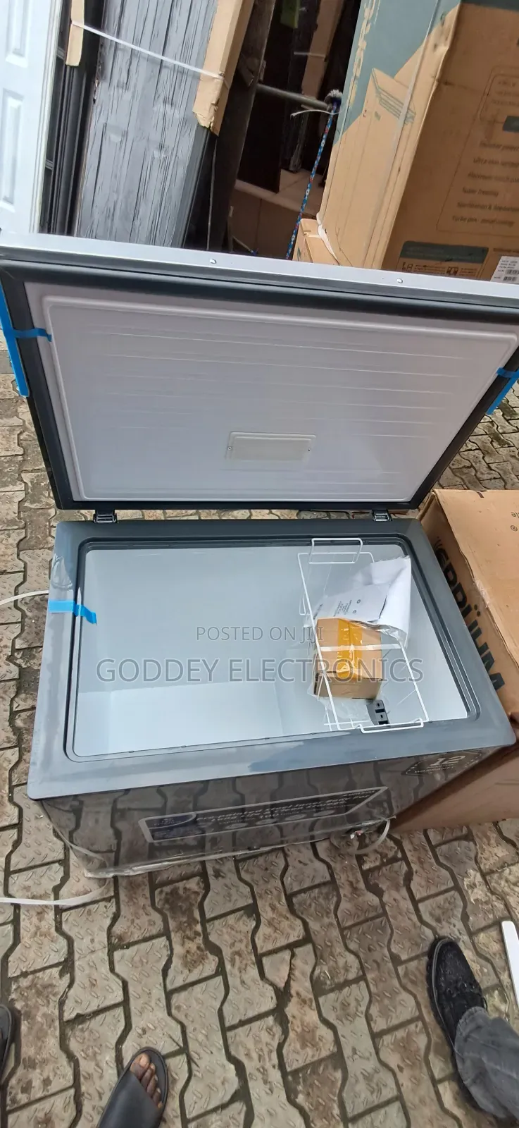 Bruhm Inverter Deep Freezer 200litres 5 Year's Warranty