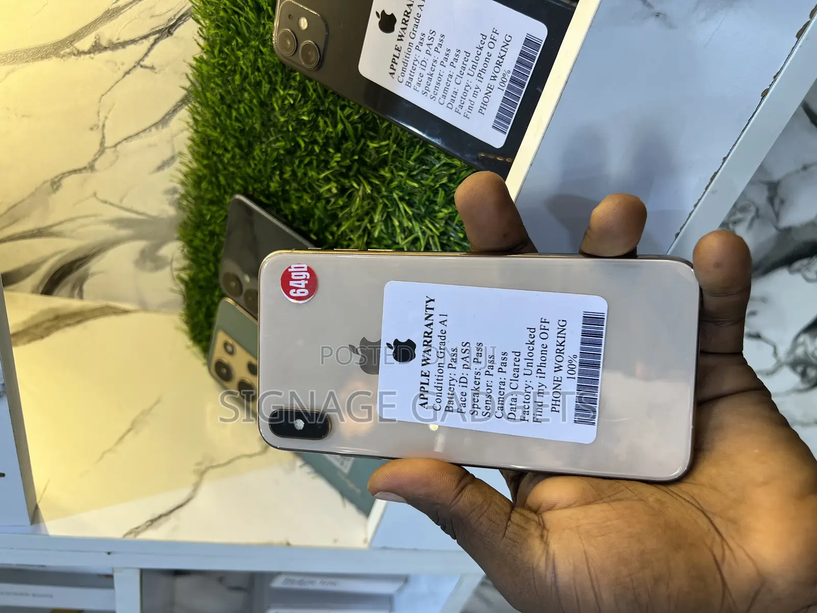 Apple iPhone XS Max 64 GB Gold