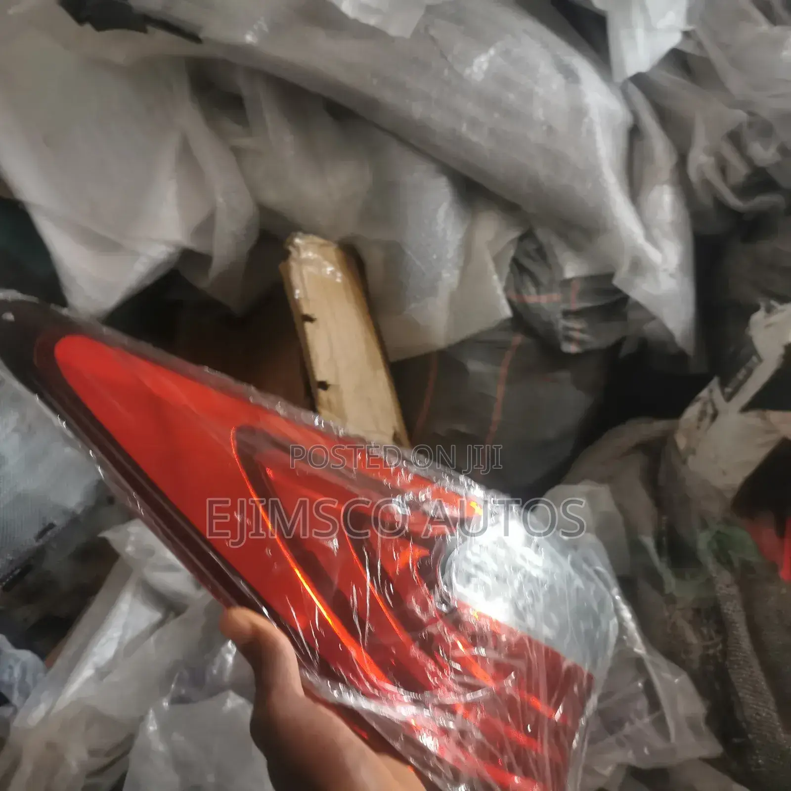 Back Light Es 350 2014 - 2015 Model Left