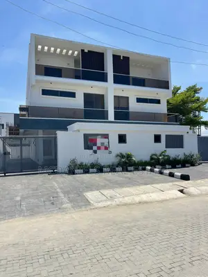 Furnished 5bdrm Duplex in Lekki Phase 1 for sale