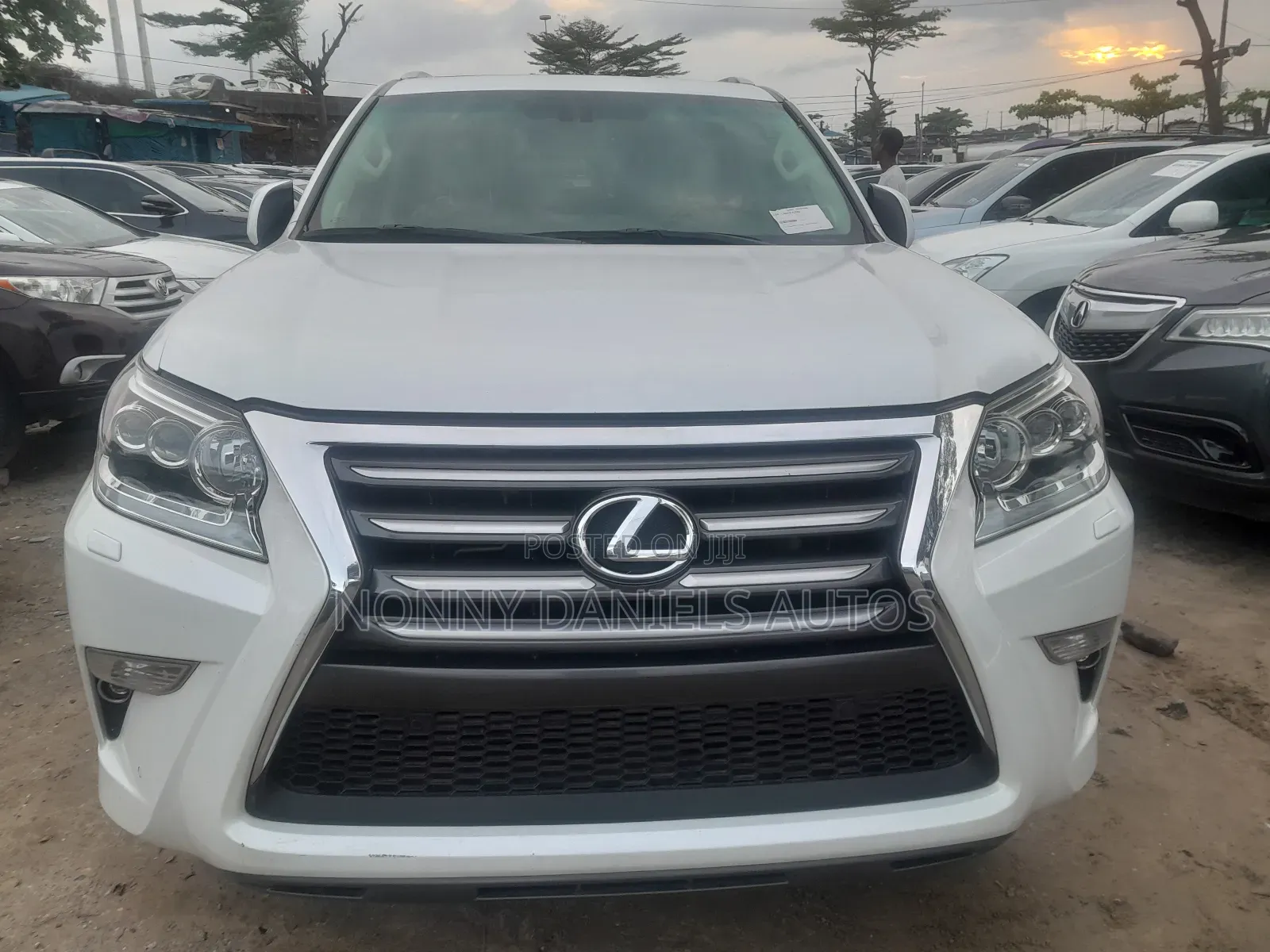 Lexus GX 460 Luxury 2016 White