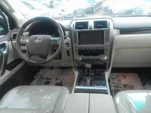 Lexus GX 460 Luxury 2016 White