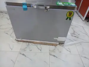 Scanfrost (300l) Lockable Chest Freezer.