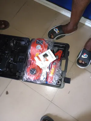 4 in 1 Multi Purpose Jack, Air Pump, Jump Starter, Nut Screw Tighter