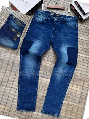 High Quality Luxury Straight Jeans Available in Store