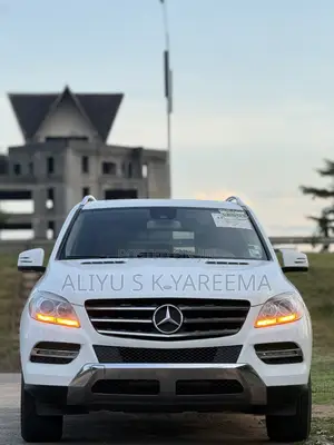 Mercedes-Benz M Class ML350 4MATIC 4dr SUV AWD (3.5L 6cyl 7A) 2015