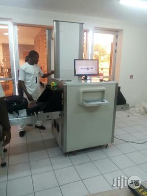 X Ray Baggage Scanner For Airport Hotel Bank Cargo Scanner