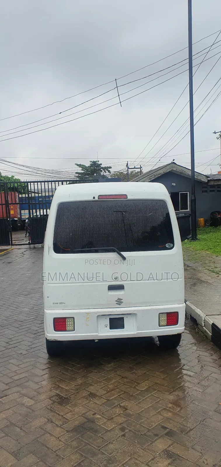 Suzuki APV Minibus 2010 White