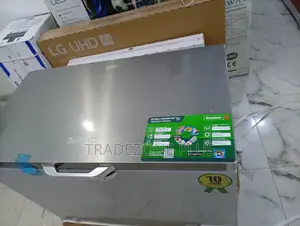 Quick Freeze Scanfrost Chest Freezer 300 Litres