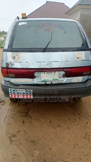 Toyota Previa 1993 Blue