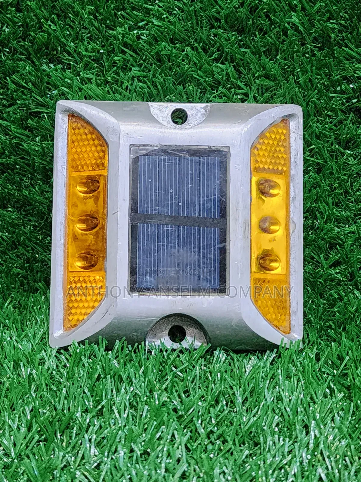 Eagle Eye Solar Road Light