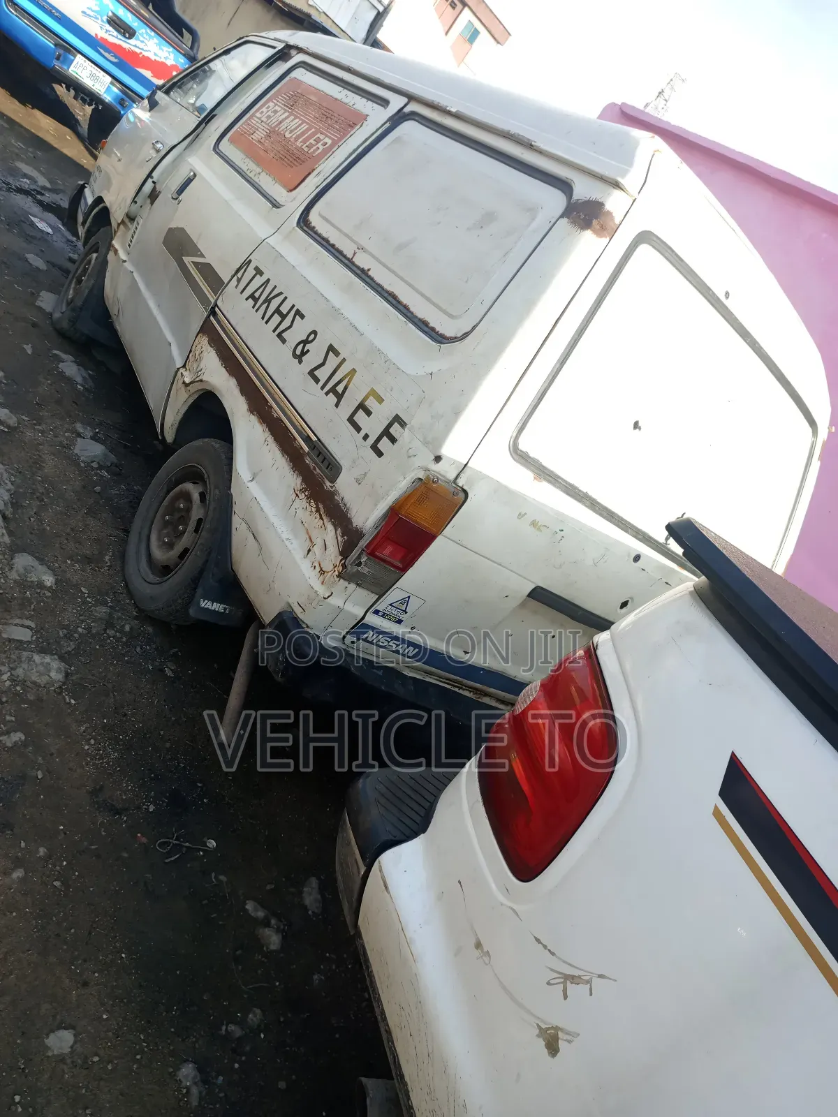 Nissan Vanette 1998 White