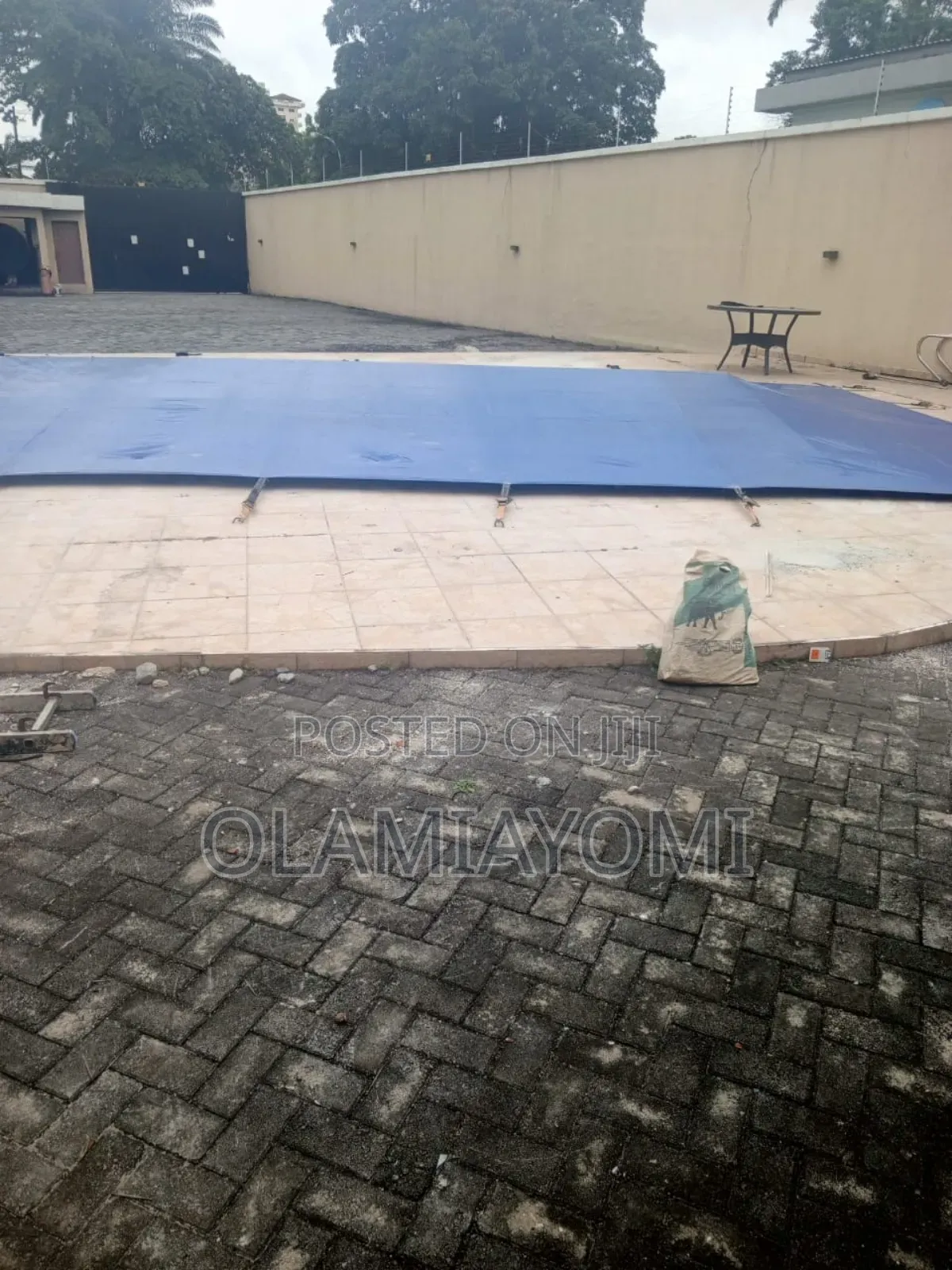 Rowling Pool Cover With Easy Opening