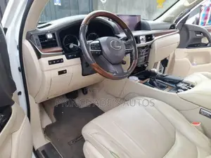 Lexus LX 2017 White