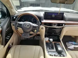 Lexus LX 2017 White