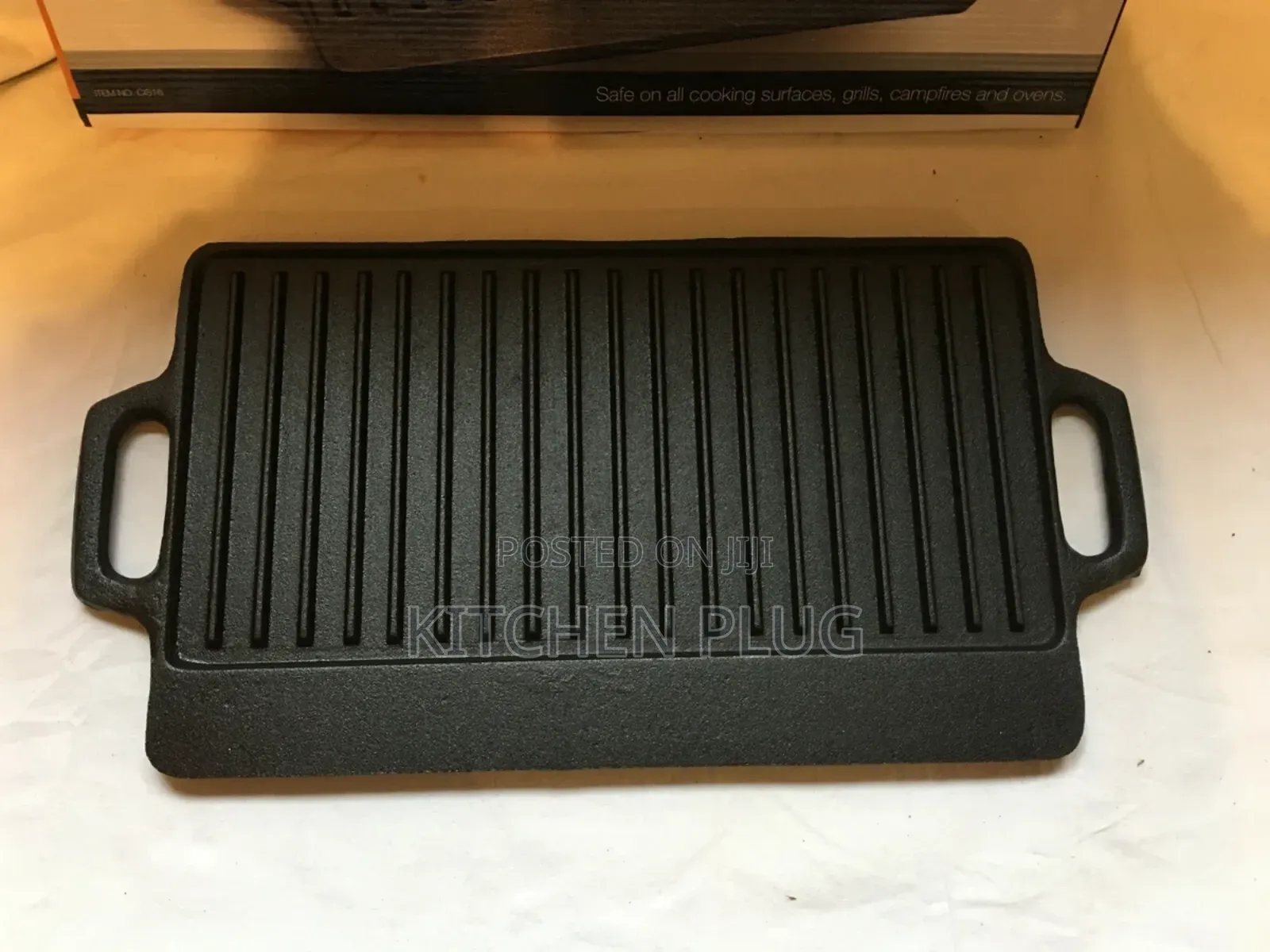 Cast Iron Grill Pan Packaged With a Wooden Serving Platter.