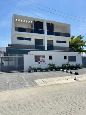 5bdrm Duplex in Lekki Phase 1 for sale