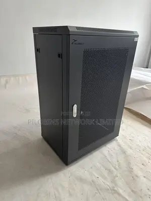 Millennals 18u 6x6 Server Rack