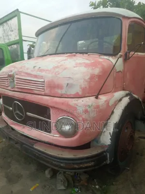 Mercedes Benz 911 Cap and Chassis Tokunbo