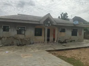 4bdrm Bungalow in Ayobo for sale