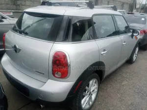 Mini Cooper Classic 2013 Silver