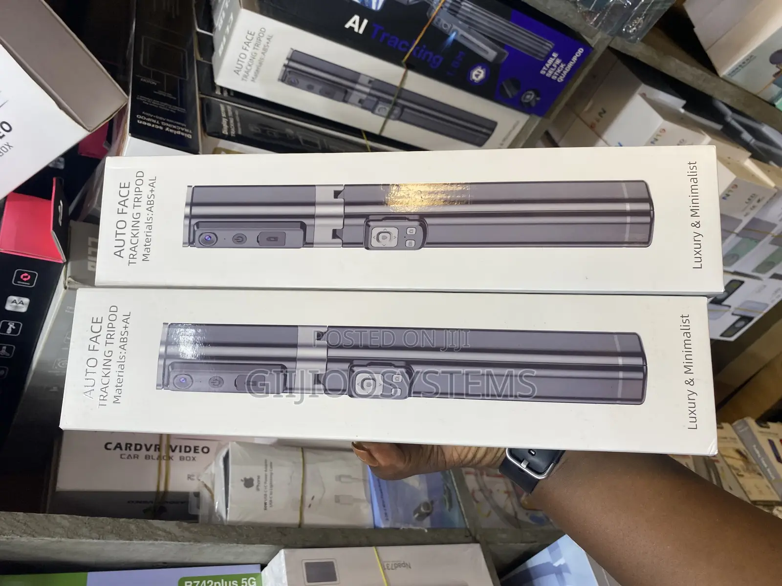 Cl18 Auto Face Tracking Tripod