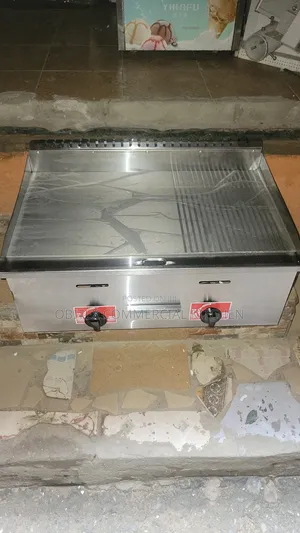Industrial Gas Griddle Machine Rough and Smooth Is Available for Sale