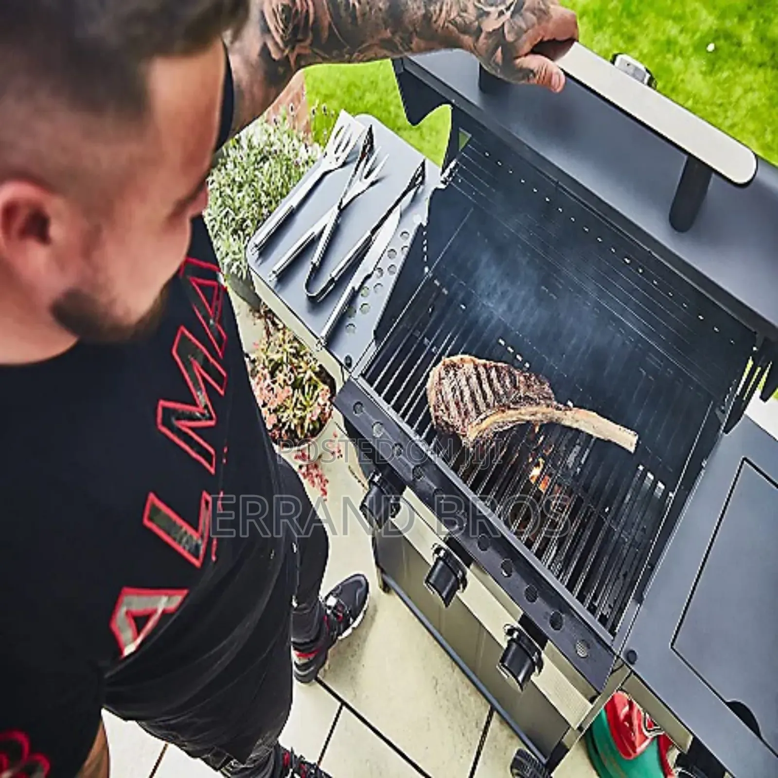 3 Burner Gas BBQ With Side Burner