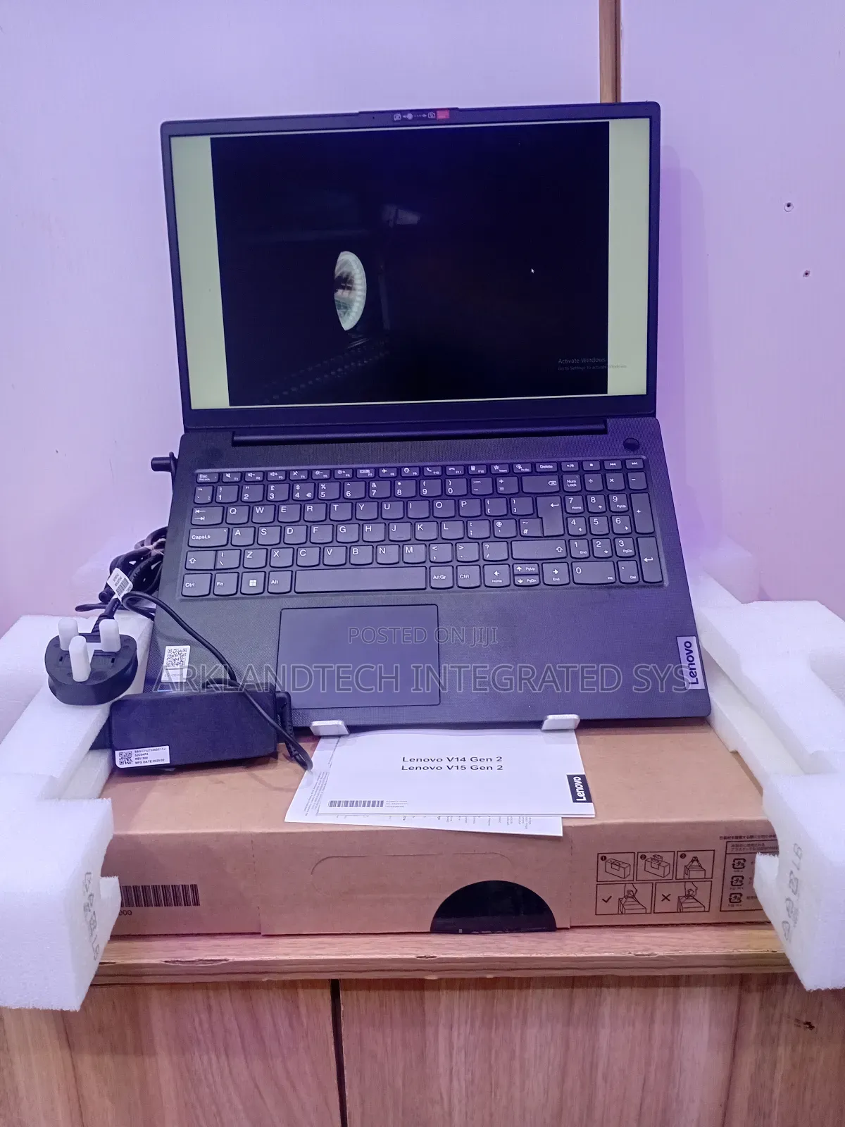 New Laptop Lenovo IdeaPad S10-3t 8GB Intel Core i3 SSD 512GB