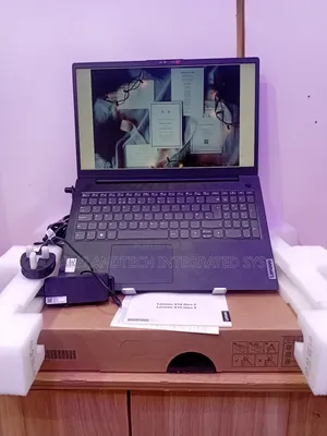 New Laptop Lenovo IdeaPad S10-3t 8GB Intel Core i3 SSD 512GB