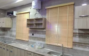 Custom-Made Window Blinds – Elegant Designs