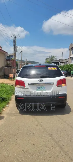 Kia Sorento EX 2011 White