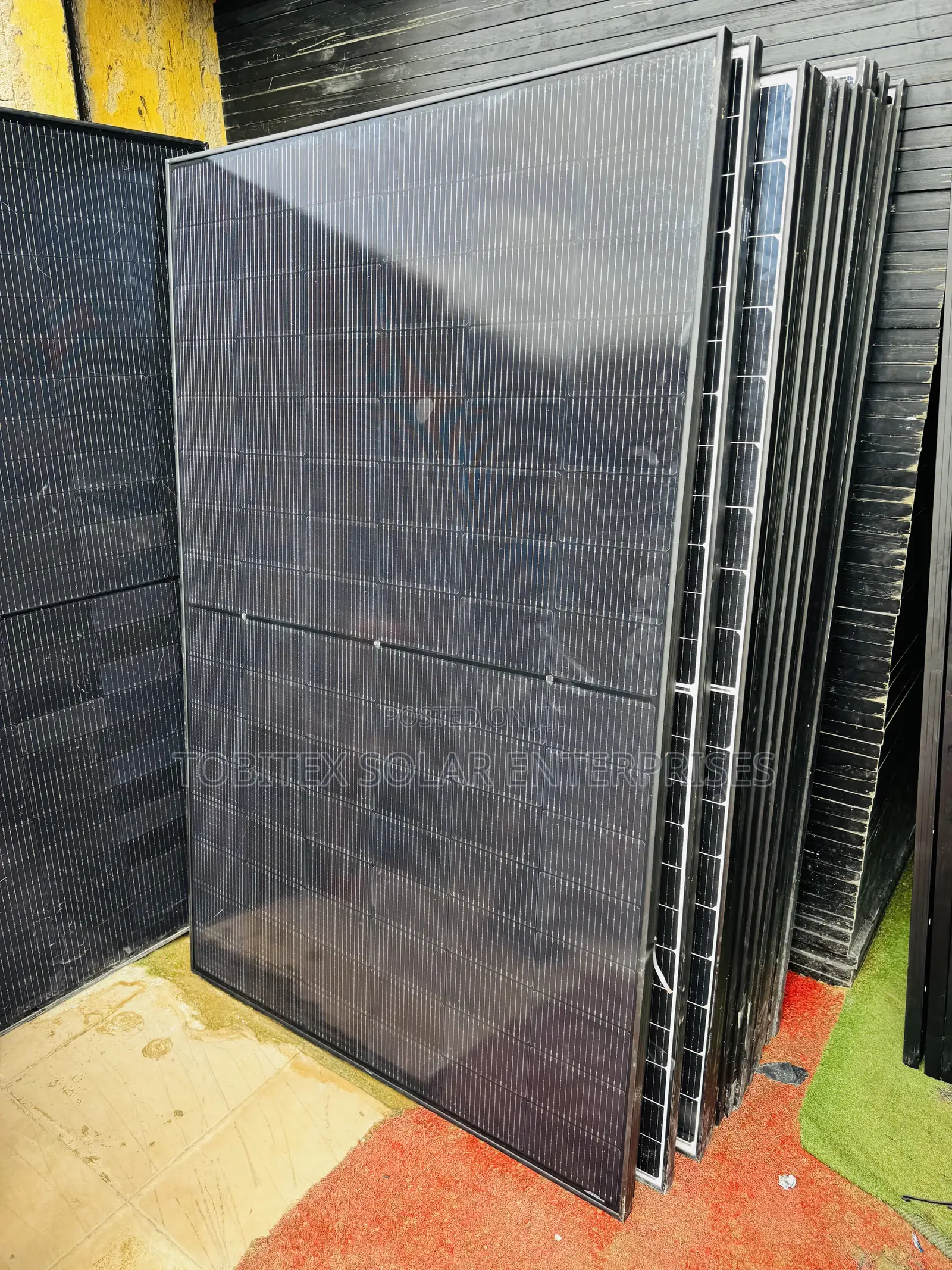 550w 24v System Jinko Solar Panels